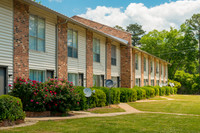 Clay Landings Apartments in Birmingham, AL - Building Photo - Building Photo