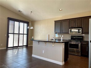 11238 Star Lily St in Las Vegas, NV - Building Photo - Building Photo