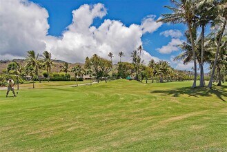 4999 Kahala Ave in Honolulu, HI - Building Photo - Building Photo