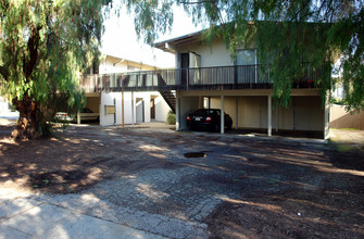 2696 Miller Ave in Mountain View, CA - Building Photo - Building Photo