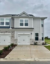 545 Wheatfield Rd in Fletcher, NC - Building Photo