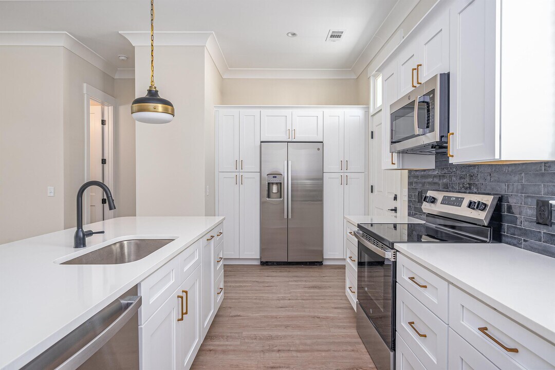 1407 Jefferson St in Savannah, GA - Building Photo
