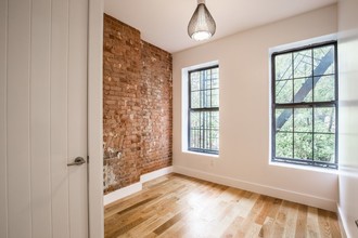 291 Monroe St, Unit 2 in Brooklyn, NY - Building Photo - Building Photo