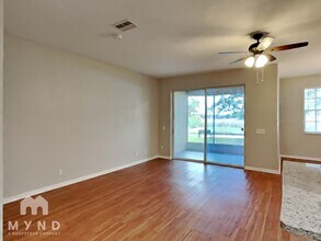 12042 Lake Allen Dr in Largo, FL - Building Photo - Building Photo