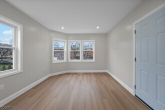 525 E Price St-Unit -1 in Linden, NJ - Building Photo - Building Photo