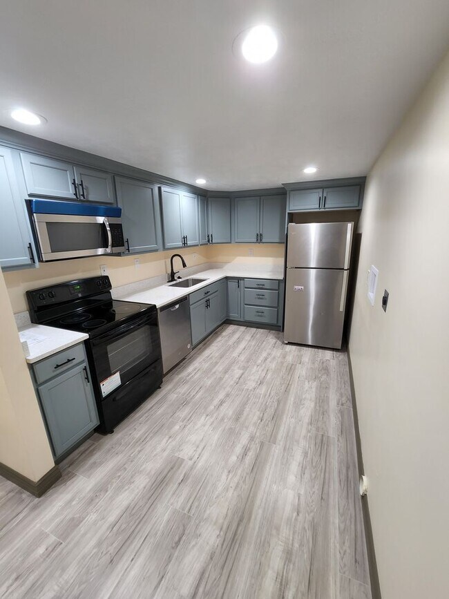 11369 Hereford Ct in South Jordan, UT - Building Photo - Building Photo