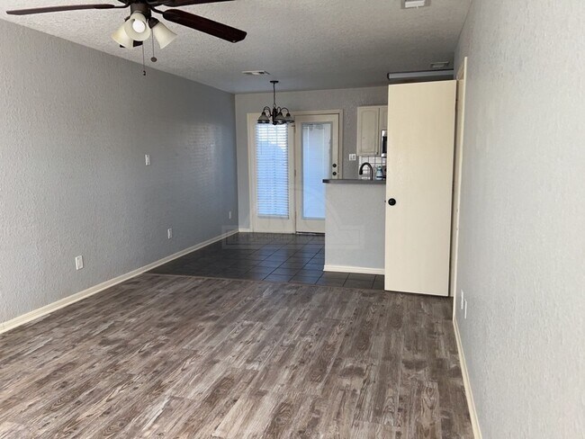 1607 Dugger Cir in Killeen, TX - Building Photo - Building Photo