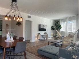 75 S Shore Dr in Miami Beach, FL - Building Photo