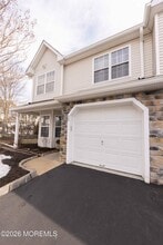 26 Buford Ct in Tinton Falls, NJ - Building Photo - Building Photo