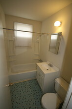2315 Rose Dr, Unit 0 in Gretna, LA - Building Photo - Building Photo