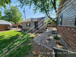 705 E 21st St in Sioux Falls, SD - Building Photo - Building Photo