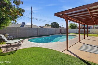 2503 S Jentilly Ln in Tempe, AZ - Building Photo - Building Photo