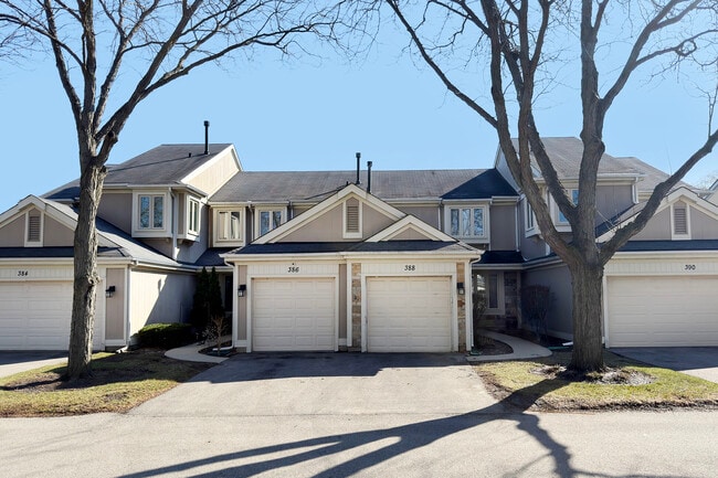 property at 388 Kildeer Ln