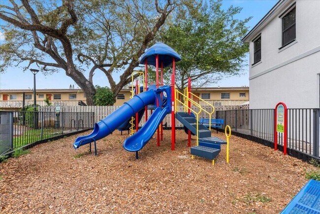 1918 SW 5th Blvd in Fort Lauderdale, FL - Building Photo - Building Photo