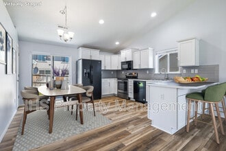 9340 W 9th Pl in Kennewick, WA - Building Photo - Building Photo