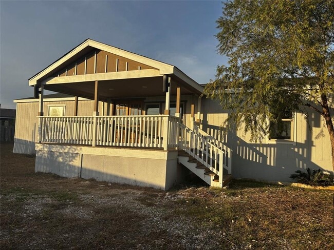 120 Scarlet Ibis Pass in Del Valle, TX - Building Photo - Building Photo