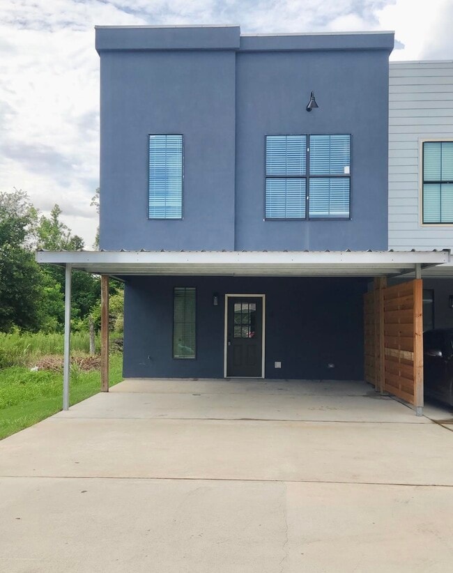 property at 3552 Knight Ln