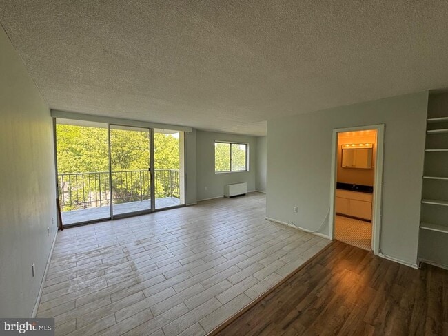 property at 2059 Huntington Ave