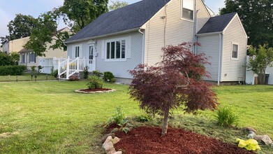 315 Cabota Ave in Copiague, NY - Building Photo - Building Photo