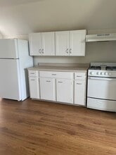 437 Davidson St, Unit #3 in Bridgeport, CT - Building Photo - Building Photo