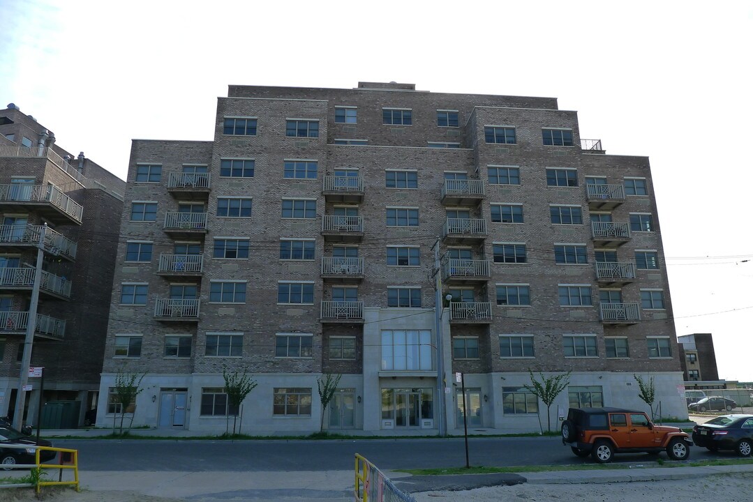 146-150 Beach 9Th St in Far Rockaway, NY - Foto de edificio