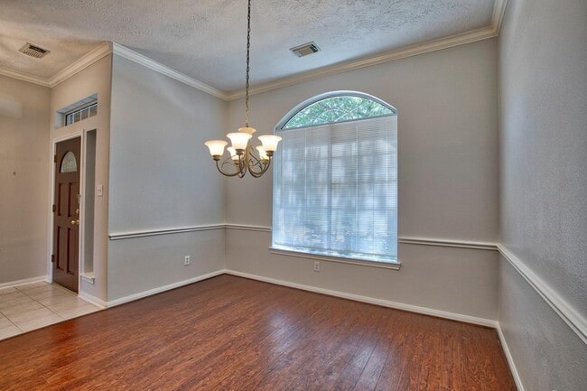 6715 Village Bridge Dr in Humble, TX - Foto de edificio - Building Photo