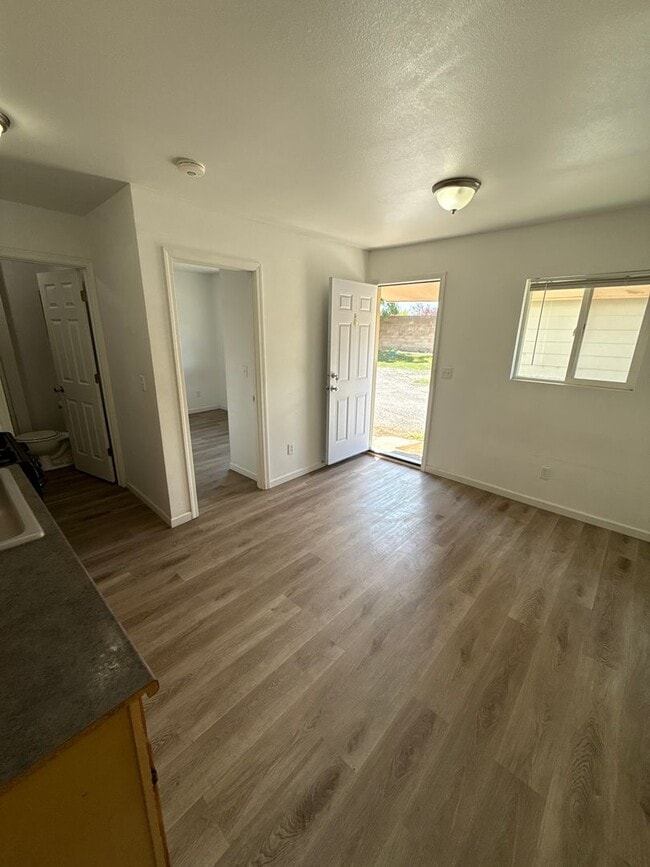 127 Mortimer St in Klamath Falls, OR - Building Photo - Building Photo