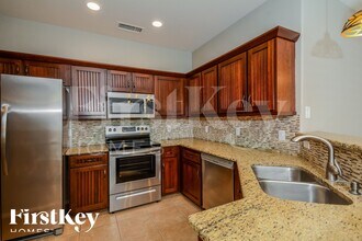 12918 W Columbine Dr, Unit 7-201 in El Mirage, AZ - Foto de edificio - Building Photo