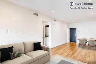 518 N Gramercy Pl in Los Angeles, CA - Building Photo - Building Photo