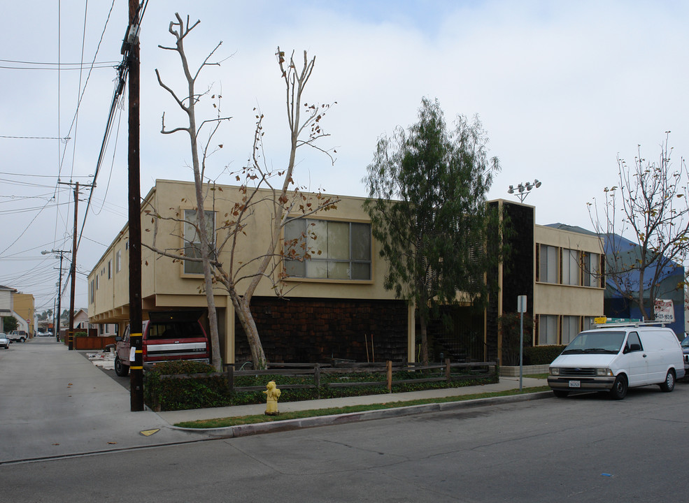 311 11th St in Seal Beach, CA - Foto de edificio