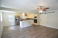 12311 Dermott Dr photo'