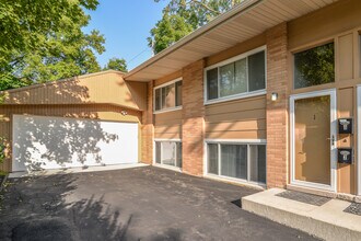 427 Ventura Ct in Ann Arbor, MI - Building Photo - Building Photo
