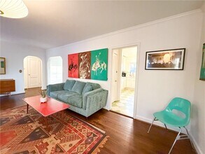 2494 Batavia St in East Point, GA - Building Photo - Building Photo