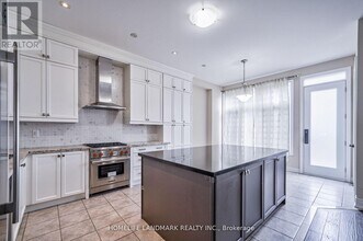 31 Angus Glen Blvd in Markham, ON - Building Photo - Building Photo