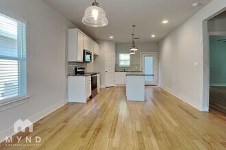 423 Channing Ave in San Antonio, TX - Building Photo - Building Photo