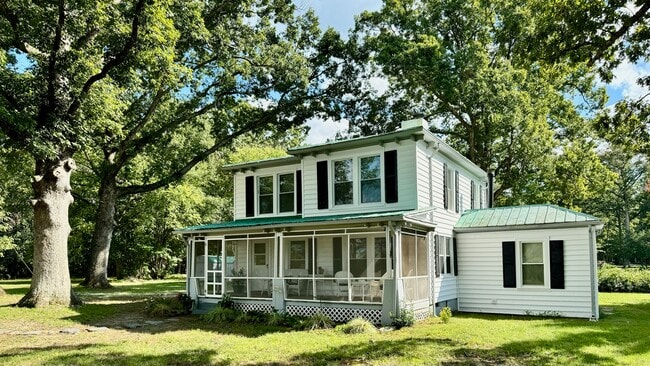 property at 2737 Huguenot Trail