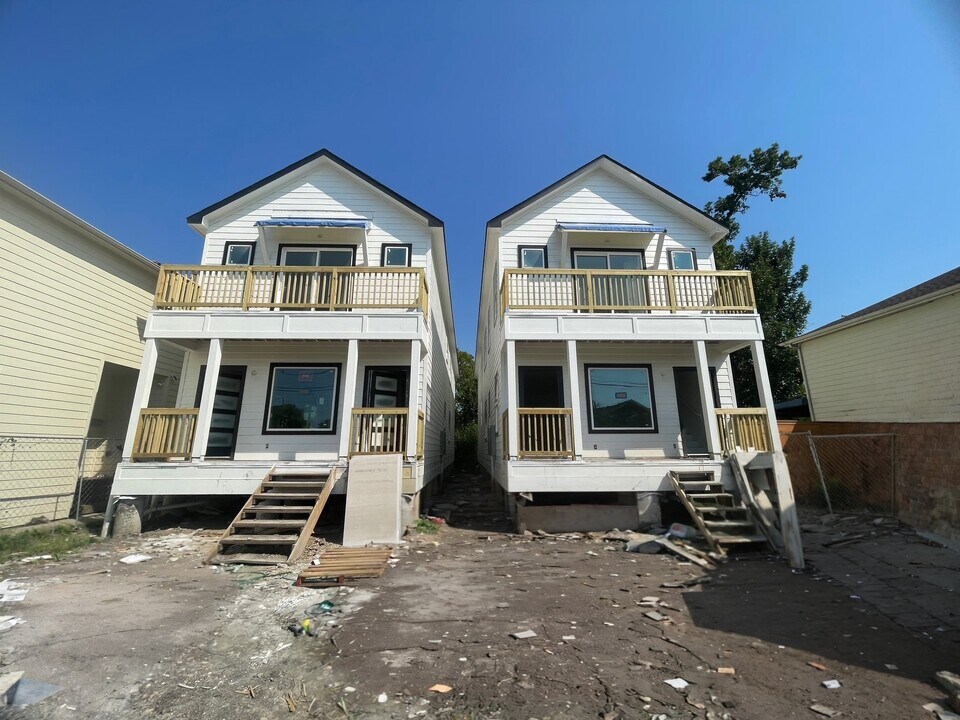611 E 39th St in Houston, TX - Foto de edificio