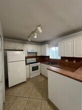 1241 SE 29th St in Homestead, FL - Building Photo - Building Photo