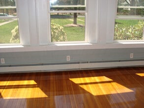 49 Beacon St, Unit 1L in Northampton, MA - Building Photo - Building Photo
