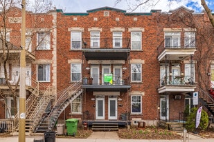 2488-2490 Beaubien St E in Montréal, QC - Building Photo