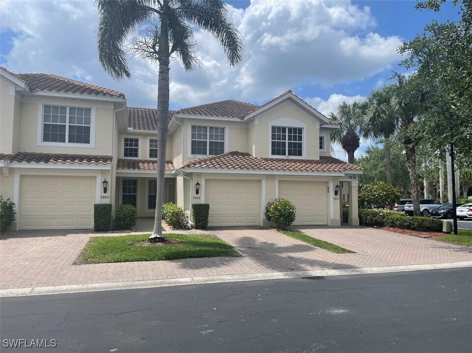 1415 Tiffany Ln in Naples, FL - Building Photo
