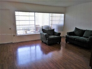16801 NE 14th Ave in Miami, FL - Building Photo - Building Photo