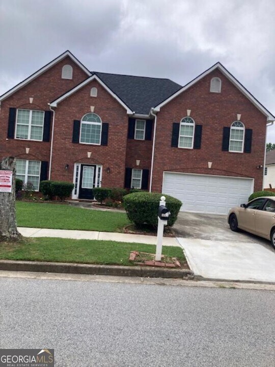 4709 Duval Point Way SW in Snellville, GA - Building Photo
