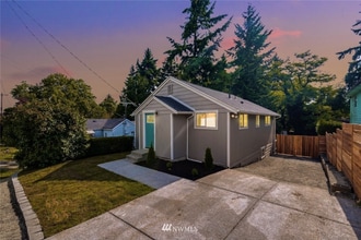 13436 48th Pl S in Tukwila, WA - Building Photo - Building Photo