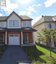 215 Via San Marino St in Ottawa, ON - Building Photo