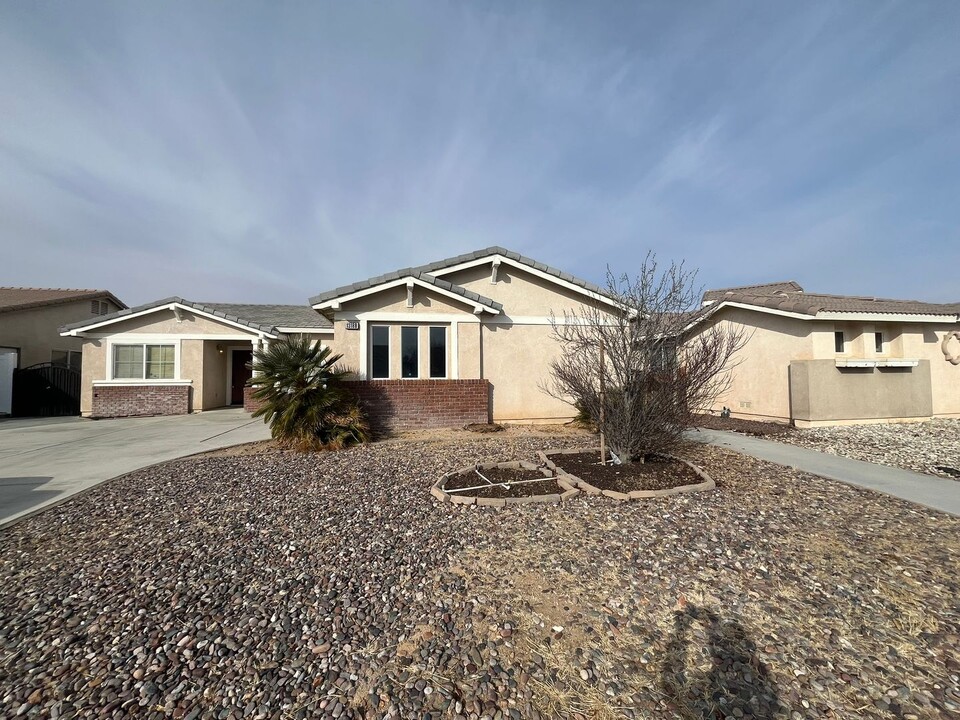 13188 Arvila Dr in Victorville, CA - Building Photo