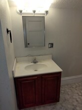 17 W 27th St in Minneapolis, MN - Foto de edificio - Building Photo