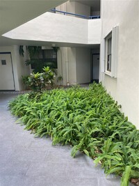 21075 NE 34th Ave in Miami, FL - Building Photo - Building Photo