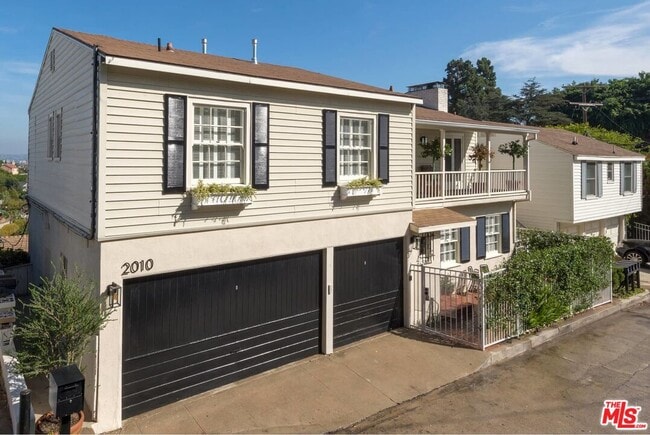 property at 2010 N Sycamore Ave