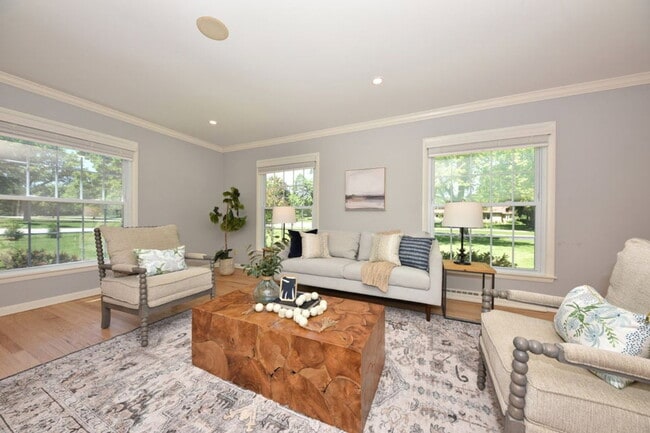 property at 12475 Elmhurst Pkwy